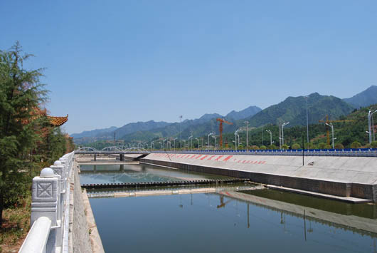 山阳县加强城市环境综合整治