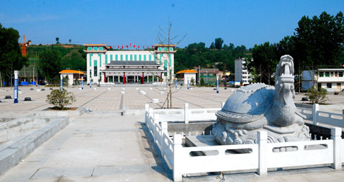 洛南灵龟广场落成