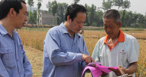 安全用电宣传到田间