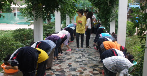 洛南高耀镇中心小学开展了“防溺水安全教育演练活动”