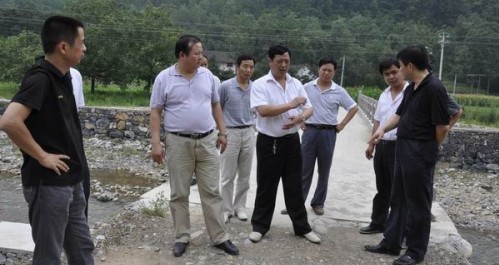 省农业开发领导小组米粮镇检查验收2009年项目建设