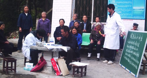 魏家台开展健康知识讲座