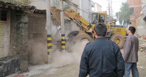 丹凤创卫积极采取措施