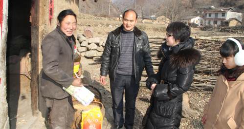 寒冬腊月里计生户家年味儿浓