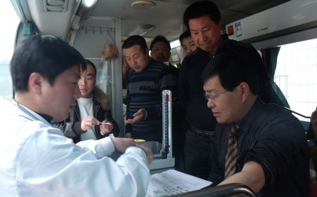 灵口镇积极组织义务献血