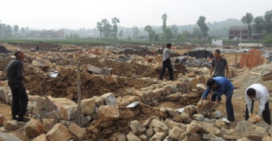 景村镇八一村移民新村开工建设