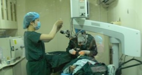 陕西省博爱医院到商州区对白内障患者进行免费手术