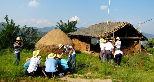 洛南组织机关干部开展应急通讯演练