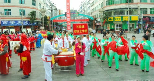 商南县开展多彩活动欢庆重阳节