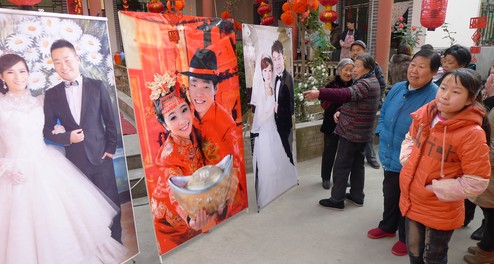 柞水汪氏三兄弟上演集体婚礼