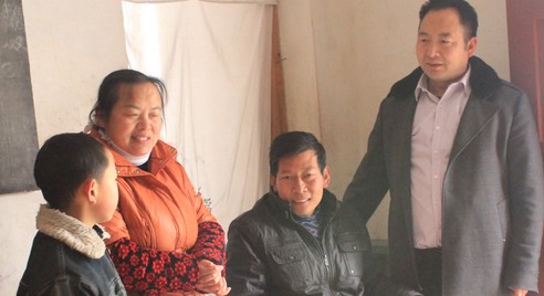 山阳在外创业人士回乡开展慰问活动