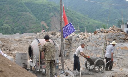 柞水凤凰镇防洪工程接近尾声