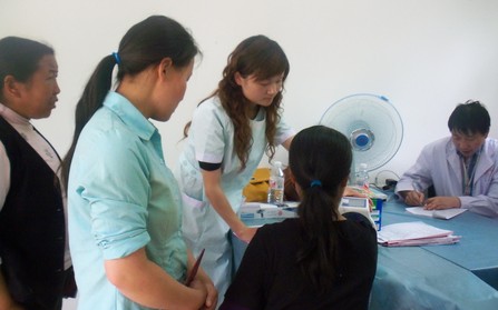 柞水开展“母亲健康工程”惠民生活动