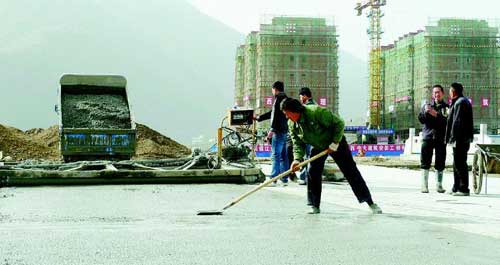 丹凤竹林关抓紧实施竹林关江北新区主干道硬化工程