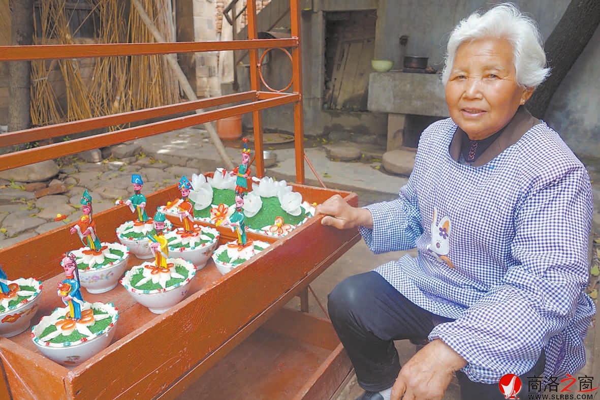 周当群老人制作的盒子