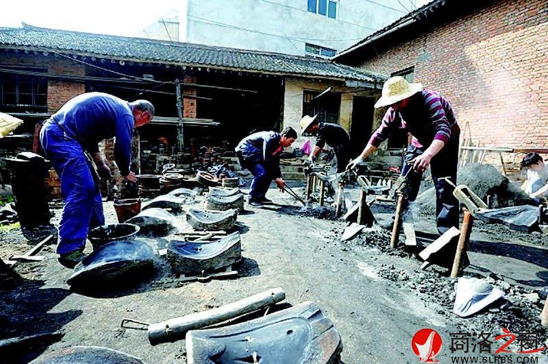 卸模型取出犁铧