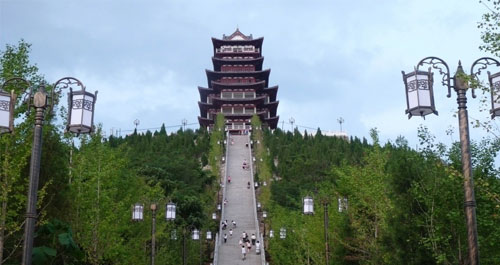 商南县建成首个县城山体公园