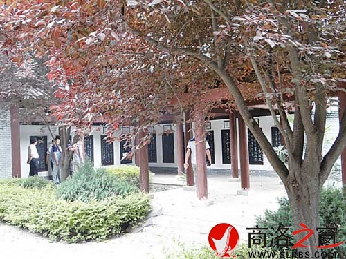 商山四皓墓园内的碑林园
