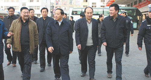 文明交通促和谐 安全出行保平安