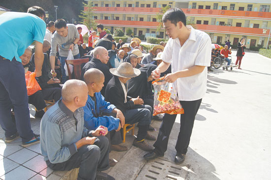 青春 在深山中闪光