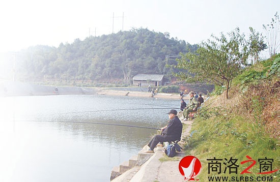 一到节假日，就会有许多游客