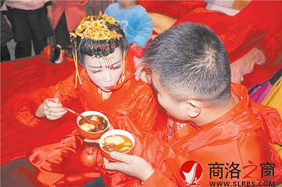 吃了子孙汤，可白头偕老,子孙满堂。