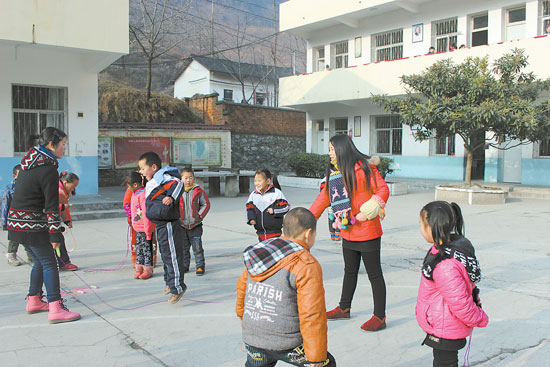 坚守深山的年轻人