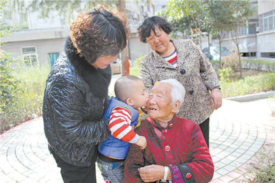 听百岁老人讲光阴故事