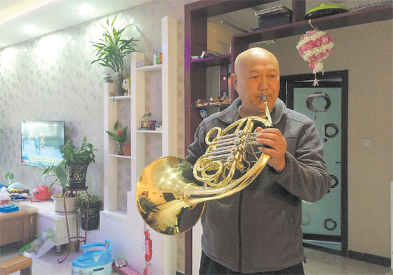 圆号奏出惬意人生