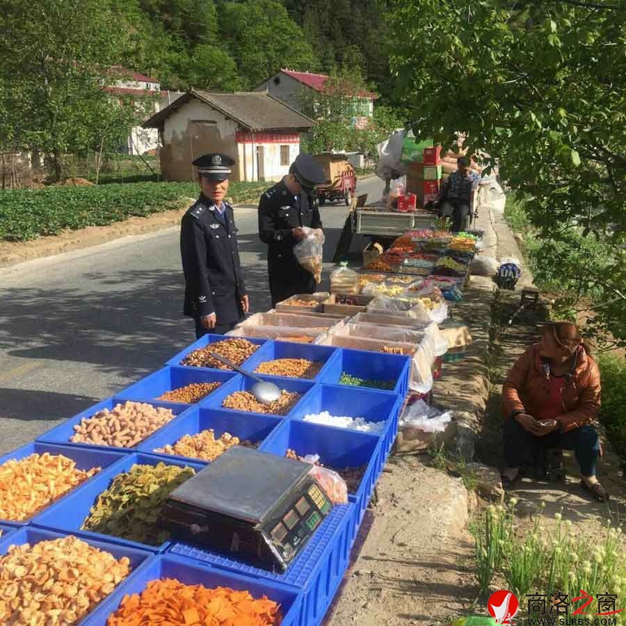 柞水曹坪派出所加强流动商贩食品销售安全监管