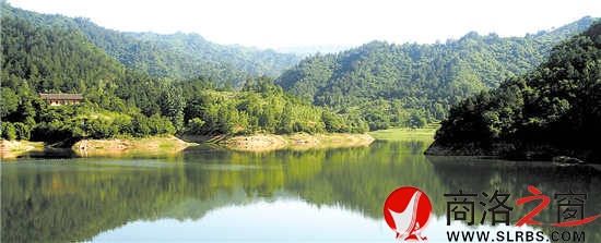 梳洗楼的青山绿水