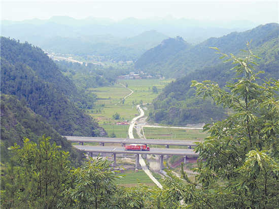 西商高速，一道美丽的风景线