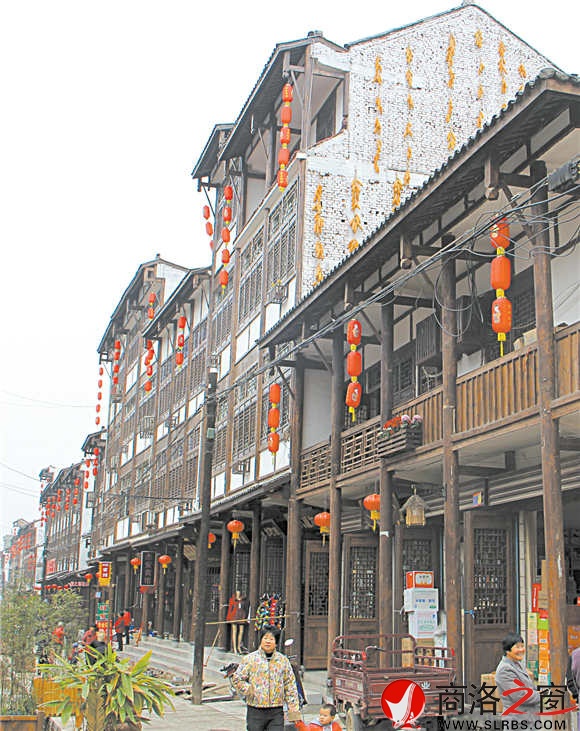 改造后具有明清徽派建筑风格的民居