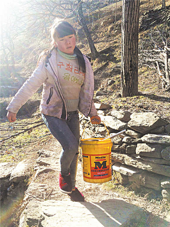 14岁少女撑起一个家