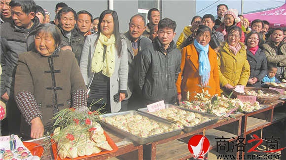 民间花馍大赛为古会增添了热闹