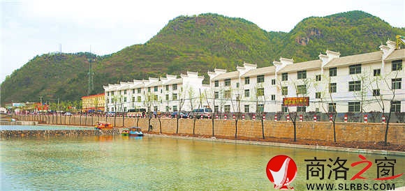 新修的水上乐园