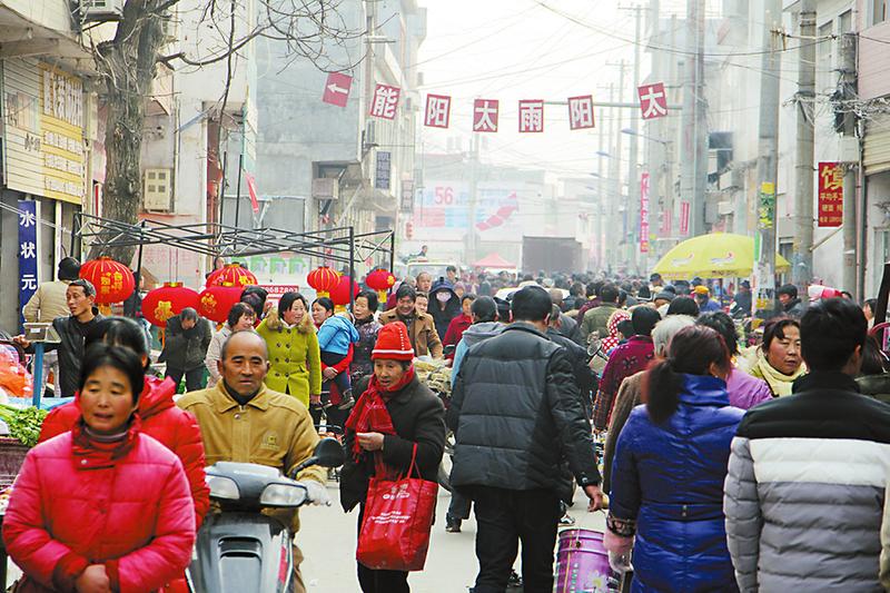 在棣花古镇感受文化年味