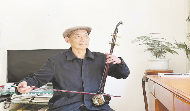 吴芳吉和他的夕阳红自乐队