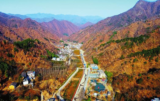 打造乡村振兴先行区的柞水样板
