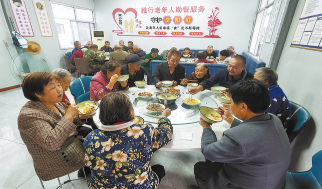 沙坪社区：免费营养餐 助力“夕阳红”