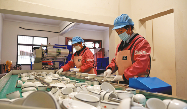 小餐具大民生 闲资源变“钱景”