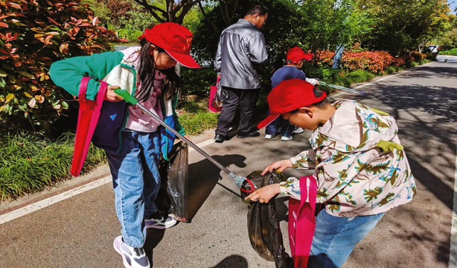 烟头不落地 文明共传递
