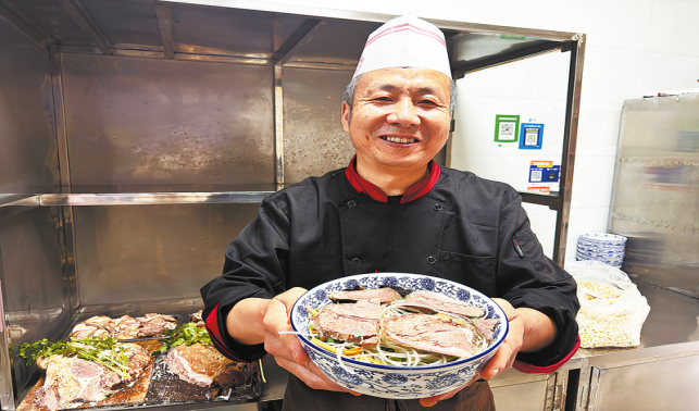 一碗泡馍香 真心待食客