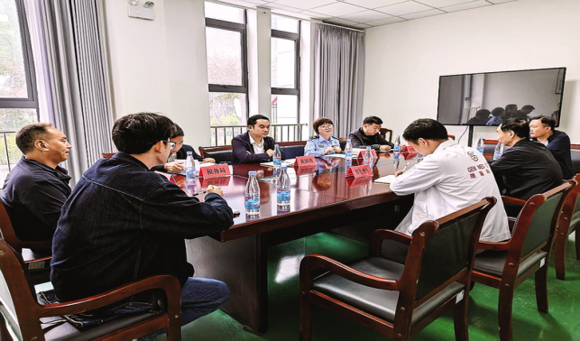 镇安经开区精准纾困助企增效