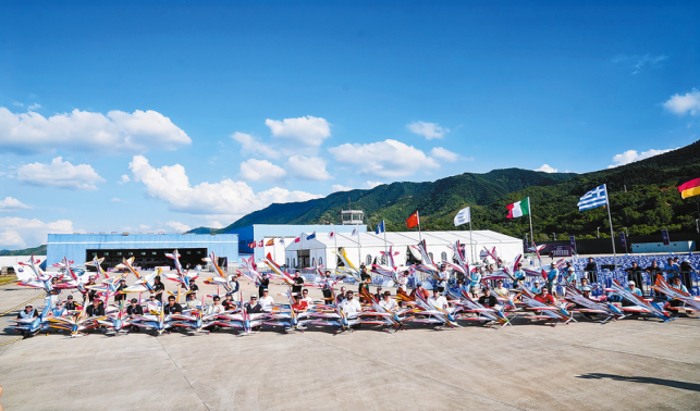 锚定项目主引擎 实干奋进促提质